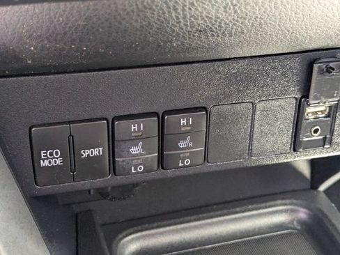 Used 2017 Toyota RAV4 Platinum FWD image 26