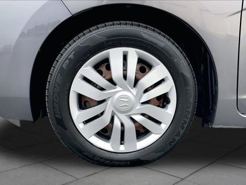 Used 2017 Honda Fit LX image 10
