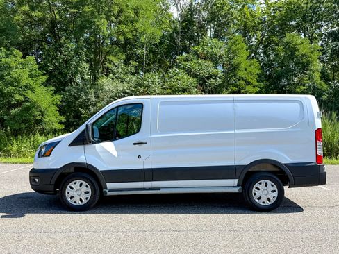Used 2025 Ford Transit 250 Low Roof w/ Exterior Upgrade Package RWD image 8