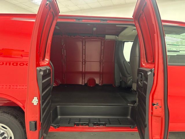 New 2026 Chevrolet Express 3500 w/ Driver Convenience Package RWD image 22