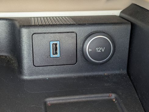 Used 2020 Ford Escape SEL image 26