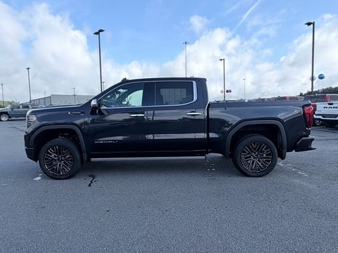 Used 2022 GMC Sierra 1500 Denali Ultimate AWD/4WD image 5