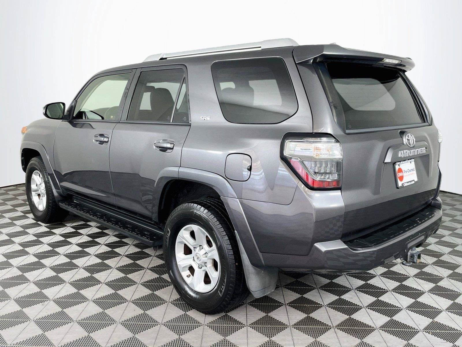 Used 2018 Toyota 4Runner SR5 Premium AWD/4WD image 6