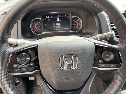 Certified 2024 Honda Passport Black Edition image 15