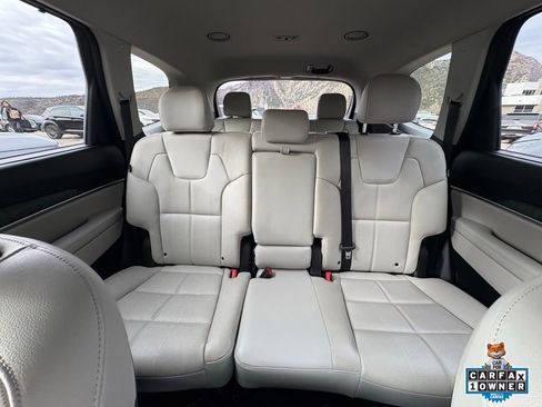 Used 2023 Kia Telluride EX image 6