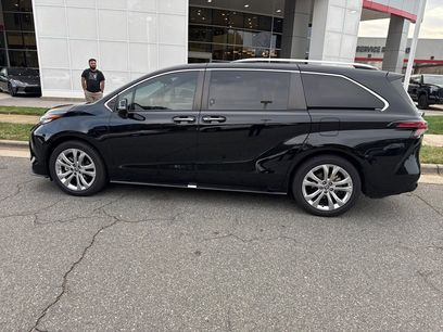 Used 2022 Toyota Sienna Platinum