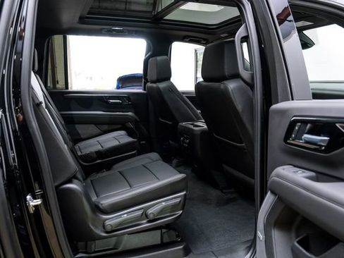 Used 2026 Chevrolet Suburban Z71 w/ Comfort Package AWD/4WD image 68
