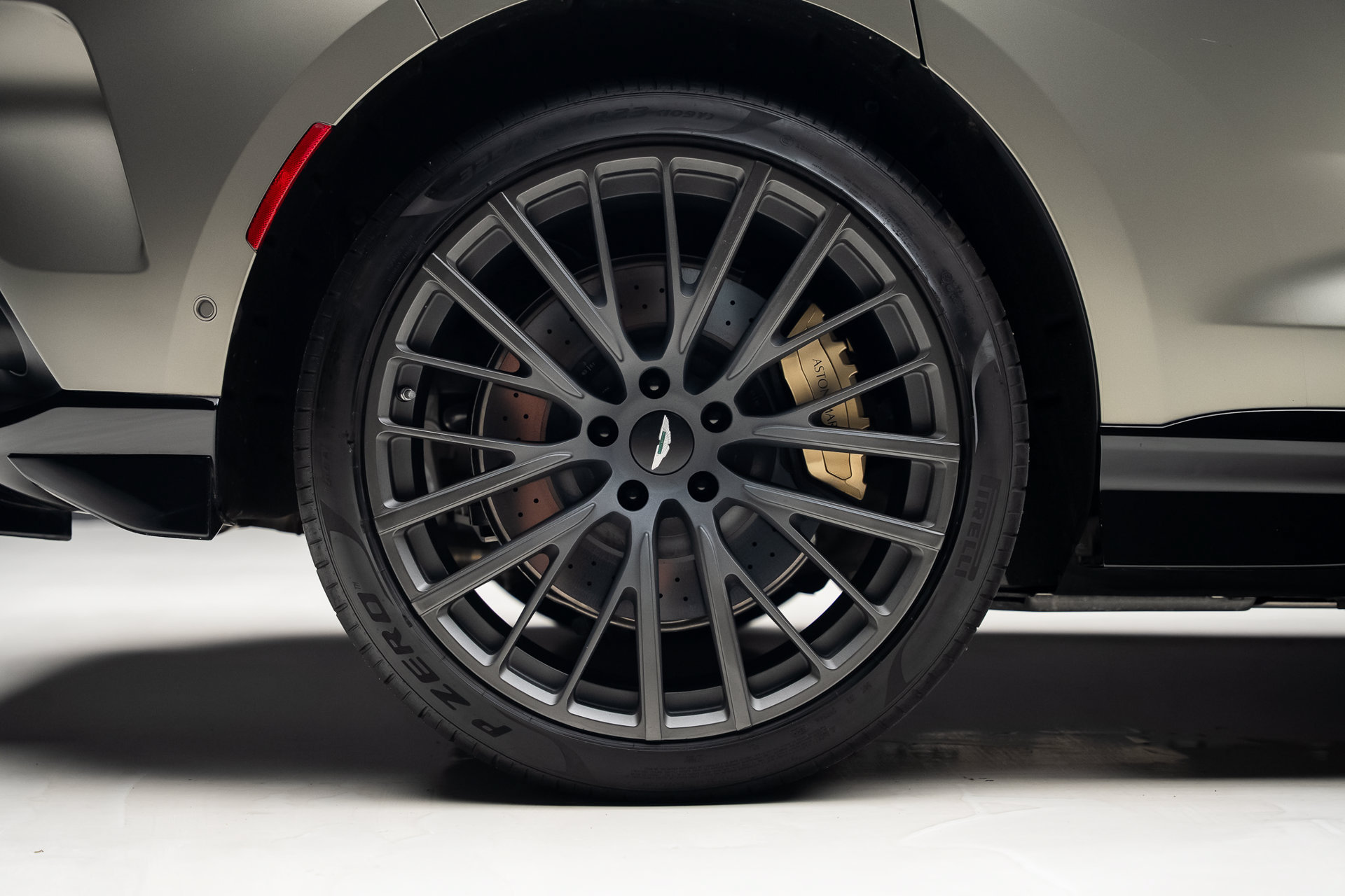 Used 2023 Aston Martin DBX 707 AWD/4WD image 37