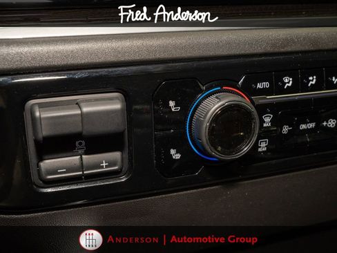 Used 2025 Chevrolet Silverado 1500 LT Trail Boss w/ Convenience Package II AWD/4WD image 16