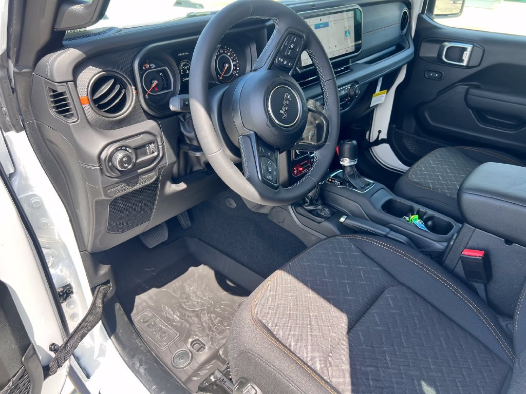 New 2026 Jeep Gladiator Mojave AWD/4WD image 12