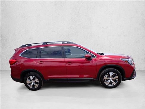 Used 2025 Subaru Ascent Premium AWD/4WD image 5