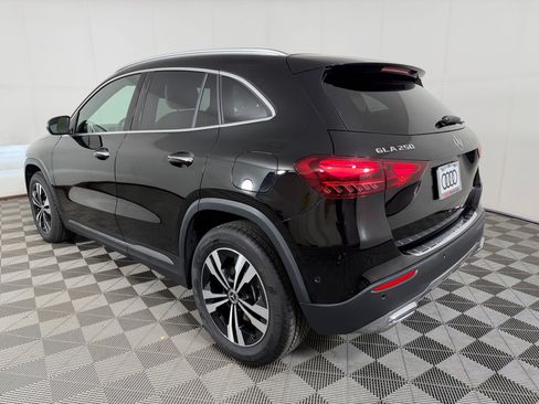 Used 2025 Mercedes-Benz GLA 250 image 3