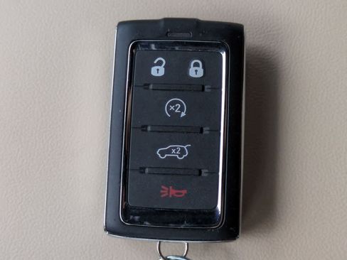 Used 2025 Jeep Grand Cherokee Limited RWD image 36