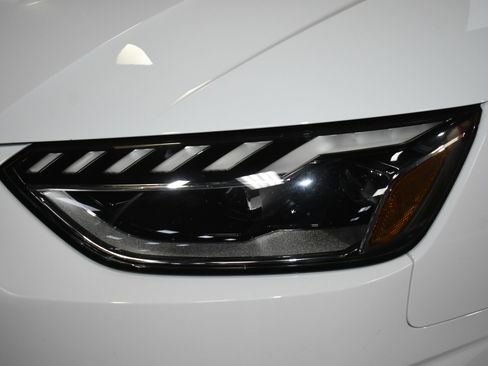 Used 2024 Audi A4 2.0T Premium Plus image 57