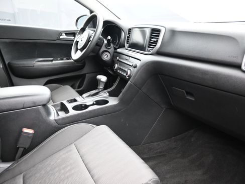 Used 2021 Kia Sportage LX image 26