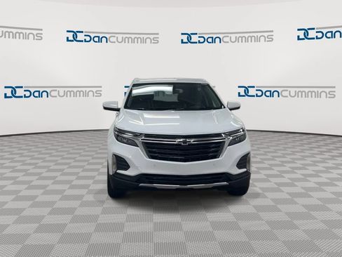 Used 2024 Chevrolet Equinox LT w/ LPO, Floor Liner Package FWD image 3
