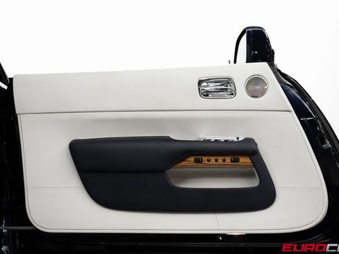 Used 2017 Rolls-Royce Wraith *TWO-TONE INTERIOR * IMMACULAT image 22