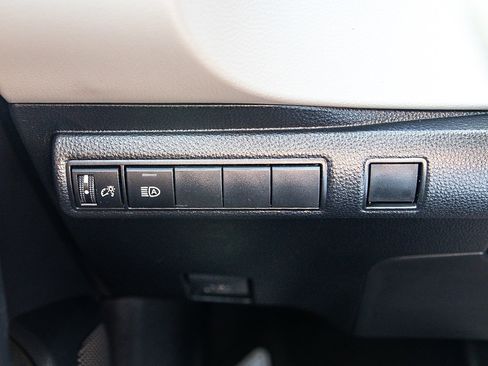 Used 2023 Toyota Corolla LE image 12