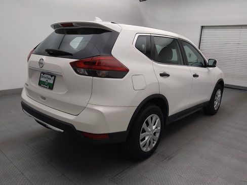 Used 2020 Nissan Rogue S FWD image 9
