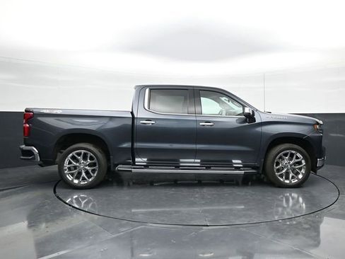 Used 2020 Chevrolet Silverado 1500 LTZ w/ LTZ Premium Package image 8