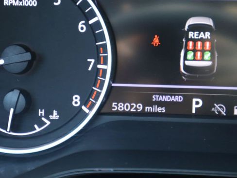 Used 2024 Nissan Pathfinder SV FWD image 11