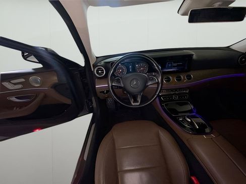 Used 2017 Mercedes-Benz E 400 4MATIC Wagon image 38