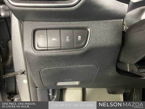 Used 2020 Hyundai Santa Fe SE AWD/4WD image 40