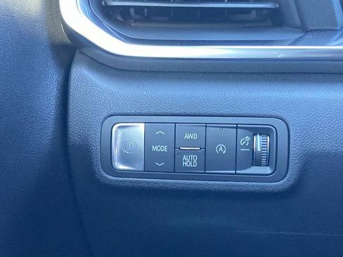 Used 2025 GMC Terrain Elevation w/ Technology Package II image 13