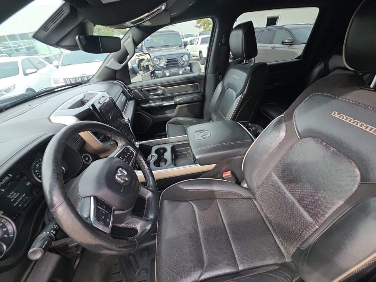 Used 2019 RAM 1500 Laramie AWD/4WD image 16