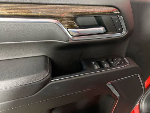 Used 2022 GMC Sierra 1500 Elevation image 13