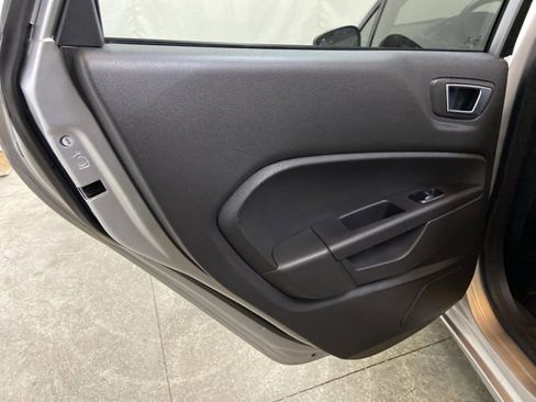 Used 2014 Ford Fiesta SE w/ Equipment Group 201A image 20