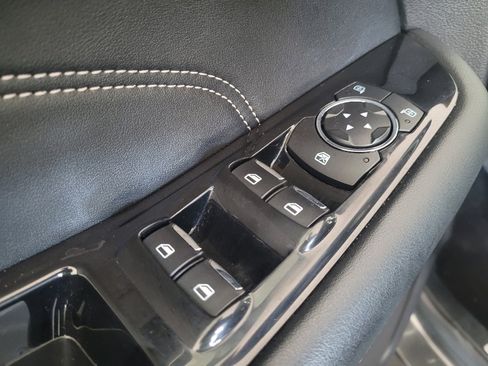 Used 2019 Ford Edge Titanium w/ Equipment Group 301A FWD image 27