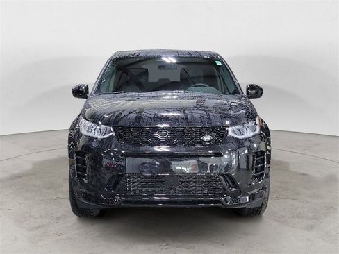 New 2025 Land Rover Discovery Sport Dynamic SE image 8
