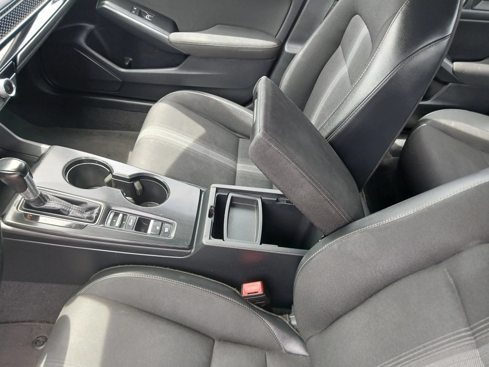 Used 2022 Honda Civic Sport image 8