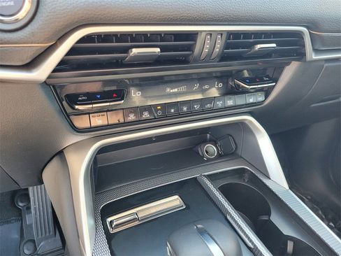 Certified 2025 MAZDA CX-90 3.3 Turbo w/ Preferred Package image 28