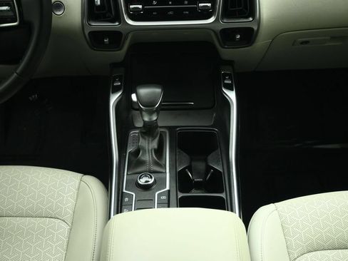 Used 2023 Kia Sorento S w/ Panoramic Sunroof Package FWD image 36