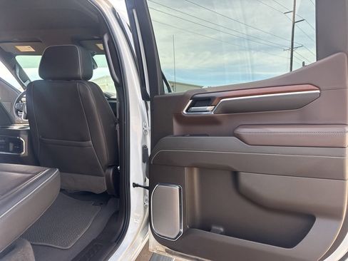 Used 2024 GMC Sierra 1500 Denali w/ Technology Package image 38