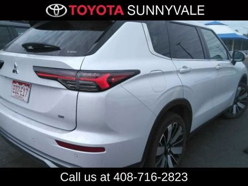 Used 2025 Mitsubishi Outlander SE AWD/4WD image 2