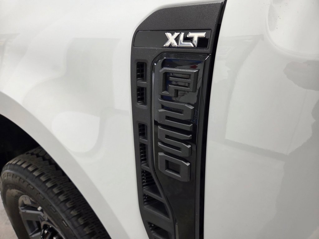 Used 2024 Ford F250 XLT w/ XLT Premium Package AWD/4WD image 21