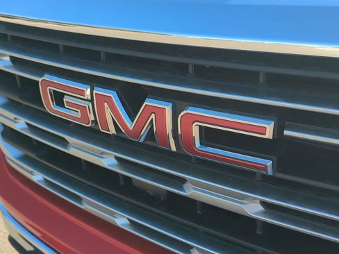 New 2026 GMC Sierra 1500 SLE image 28