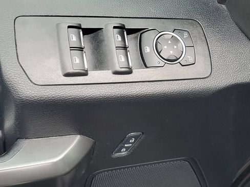 Used 2018 Ford F150 XLT w/ Equipment Group 302A Luxury AWD/4WD image 16
