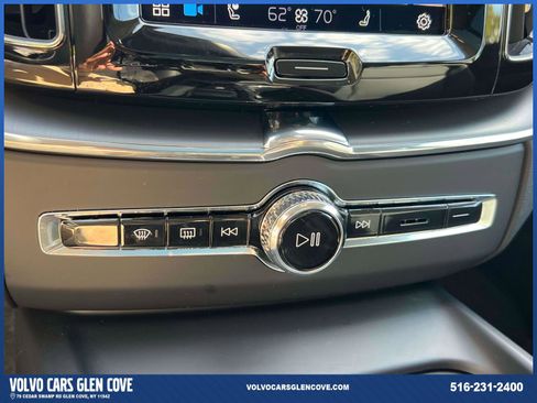 Used 2025 Volvo XC60 B5 Core w/ Protection Package Premier image 28
