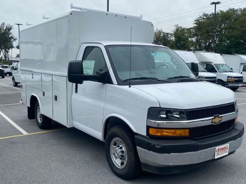 New 2025 Chevrolet Express 3500 w/ Power Convenience Package image 2