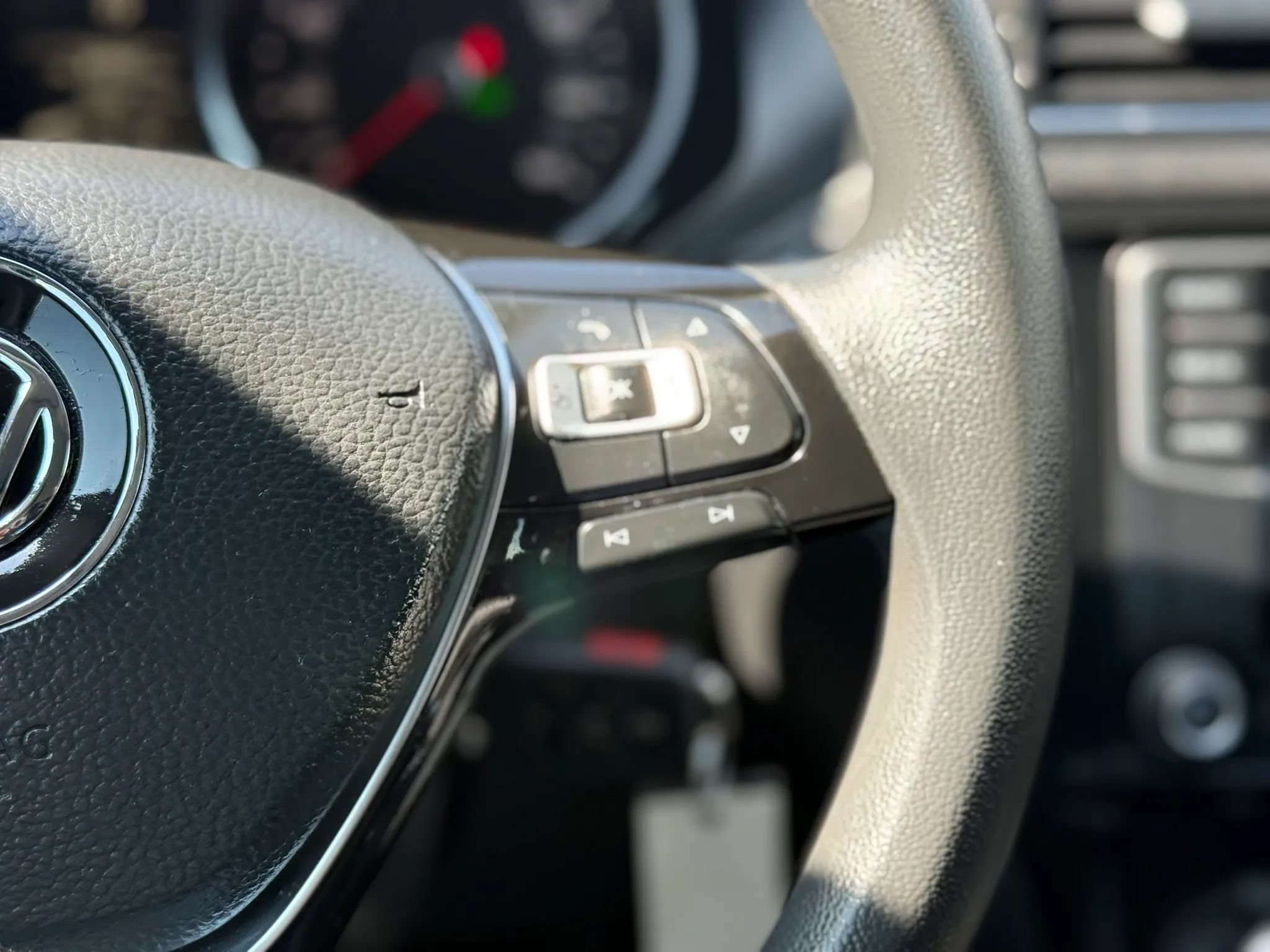 Used 2018 Volkswagen Jetta Wolfsburg Edition FWD image 30