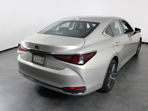 Used 2023 Lexus ES 250 w/ Premium Package image 14