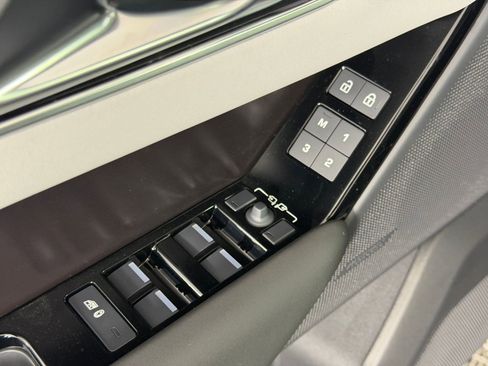 New 2026 Land Rover Range Rover Velar Belgravia AWD/4WD image 22