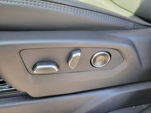 New 2026 GMC Sierra 3500 Denali w/ Denali Reserve Package AWD/4WD image 20