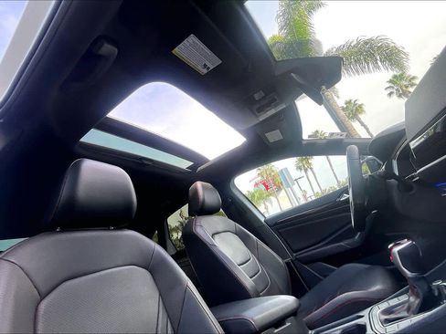 Used 2024 Volkswagen Jetta GLI Autobahn image 13