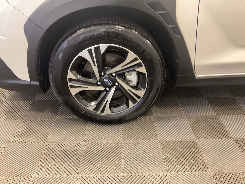 Certified 2025 Subaru Crosstrek 2.5i Premium AWD/4WD image 14