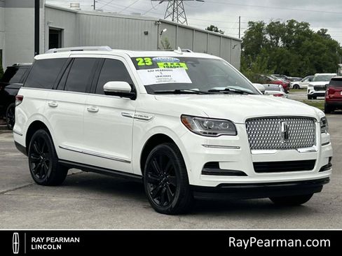 Certified 2023 Lincoln Navigator Reserve AWD/4WD image 1